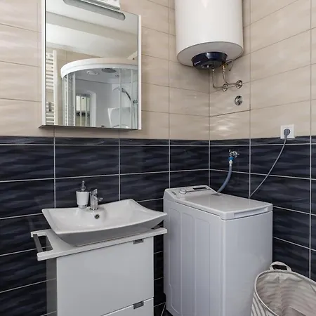 Libertas - Studio With Terrace * Ragusa